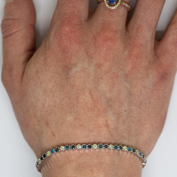 14k White Gold Bracelet with 2.15 cttw Fancy Yellow, Black, and Blue Diamonds. - Picture 5 of 7